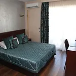 Gallia Hotel 3*