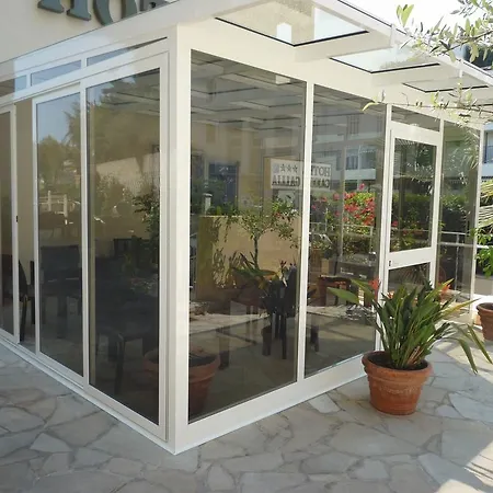 Hotel Cannes Gallia מלון 3*